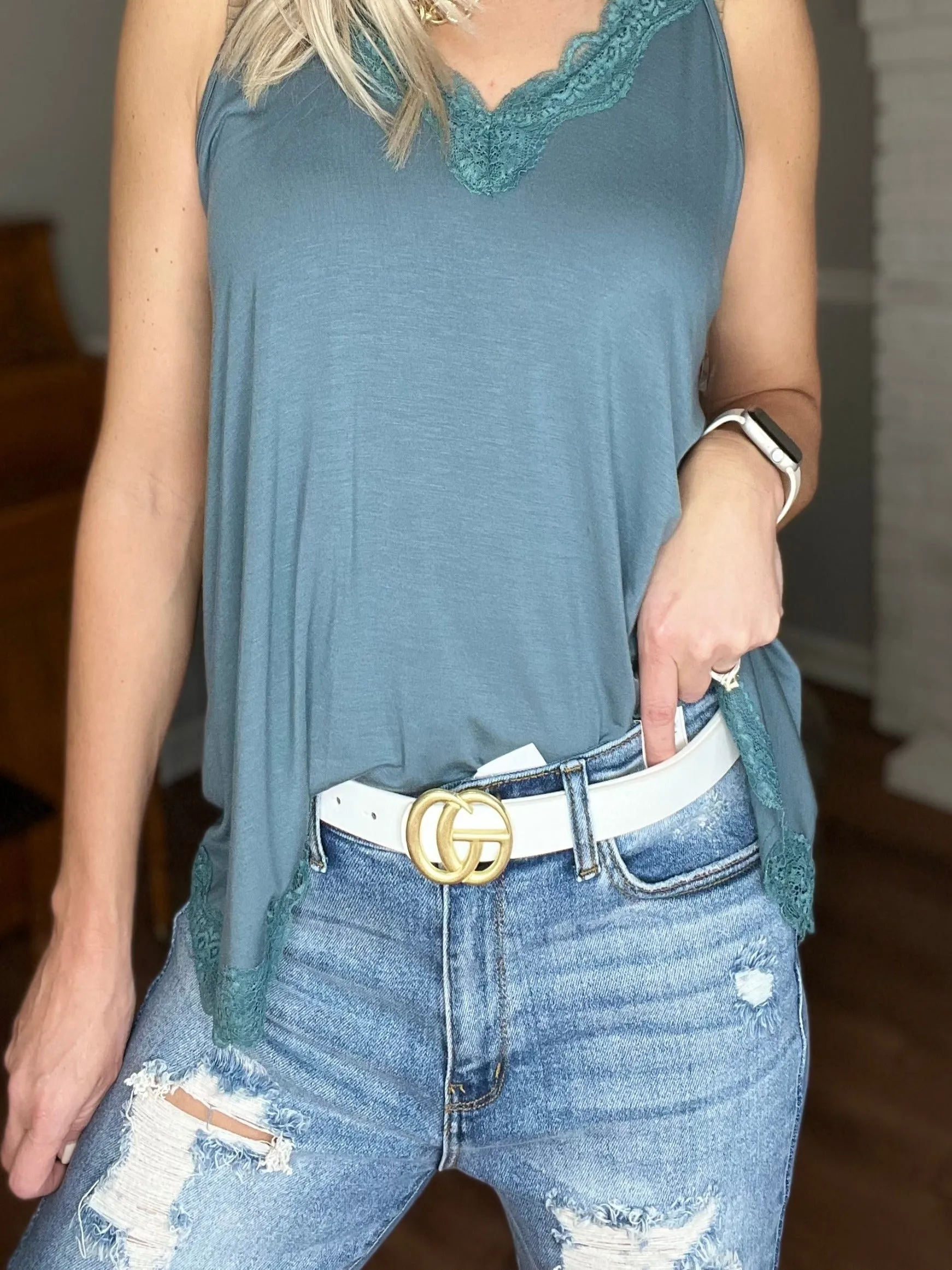 CG Faux Leather Belt, White w/Gold Buckle