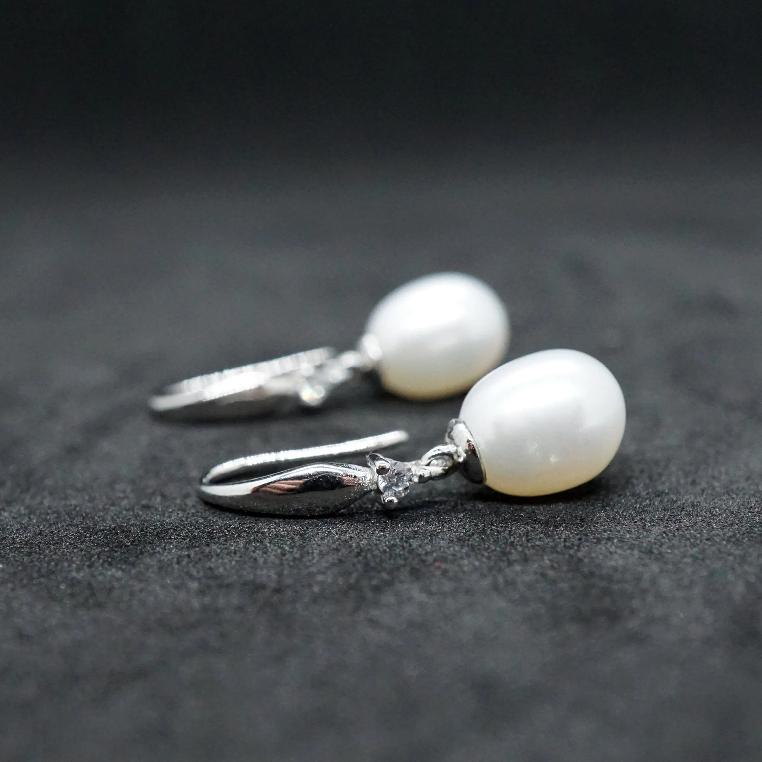 Isla X - Real Silver Freshwater Pearl Drop Earrings