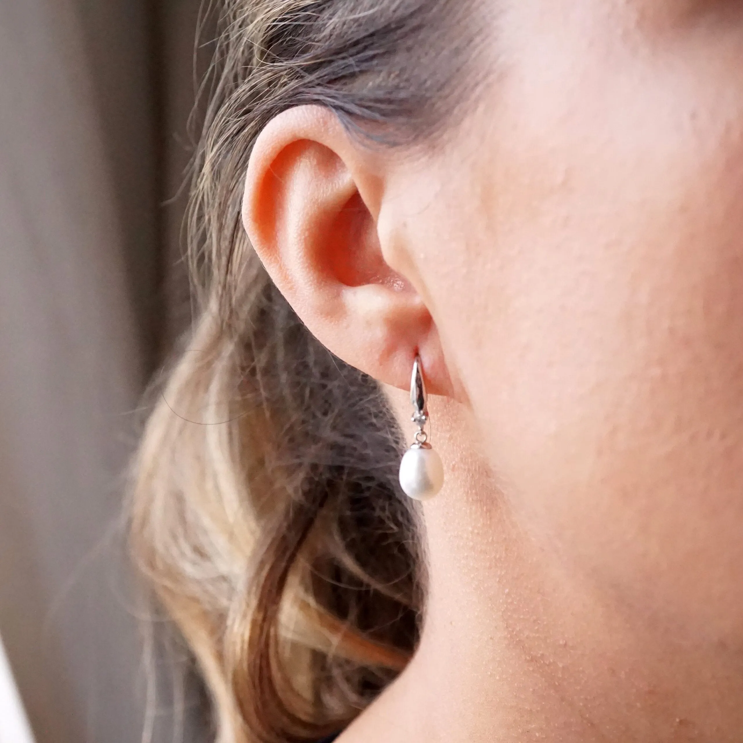 Isla X - Real Silver Freshwater Pearl Drop Earrings
