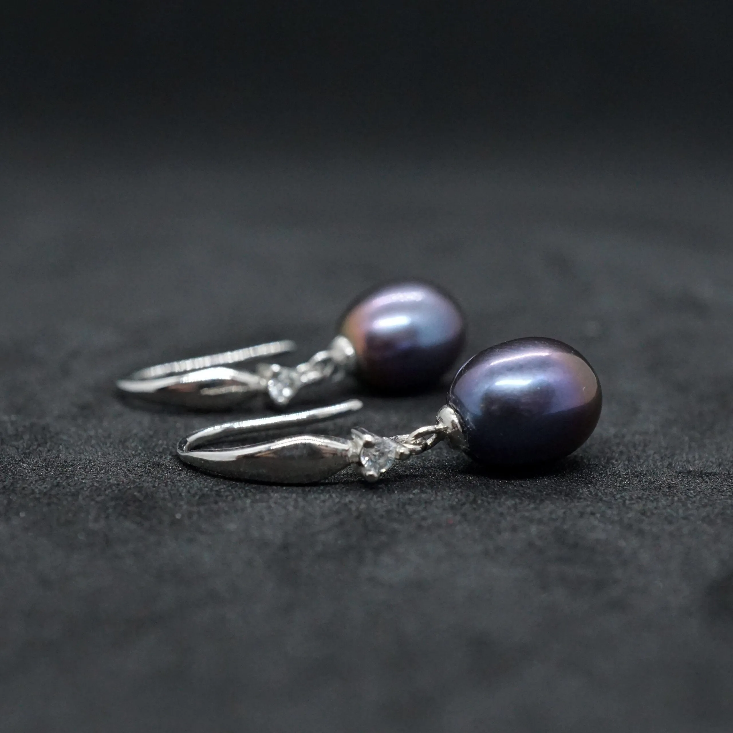 Isla X - Real Silver Freshwater Pearl Drop Earrings