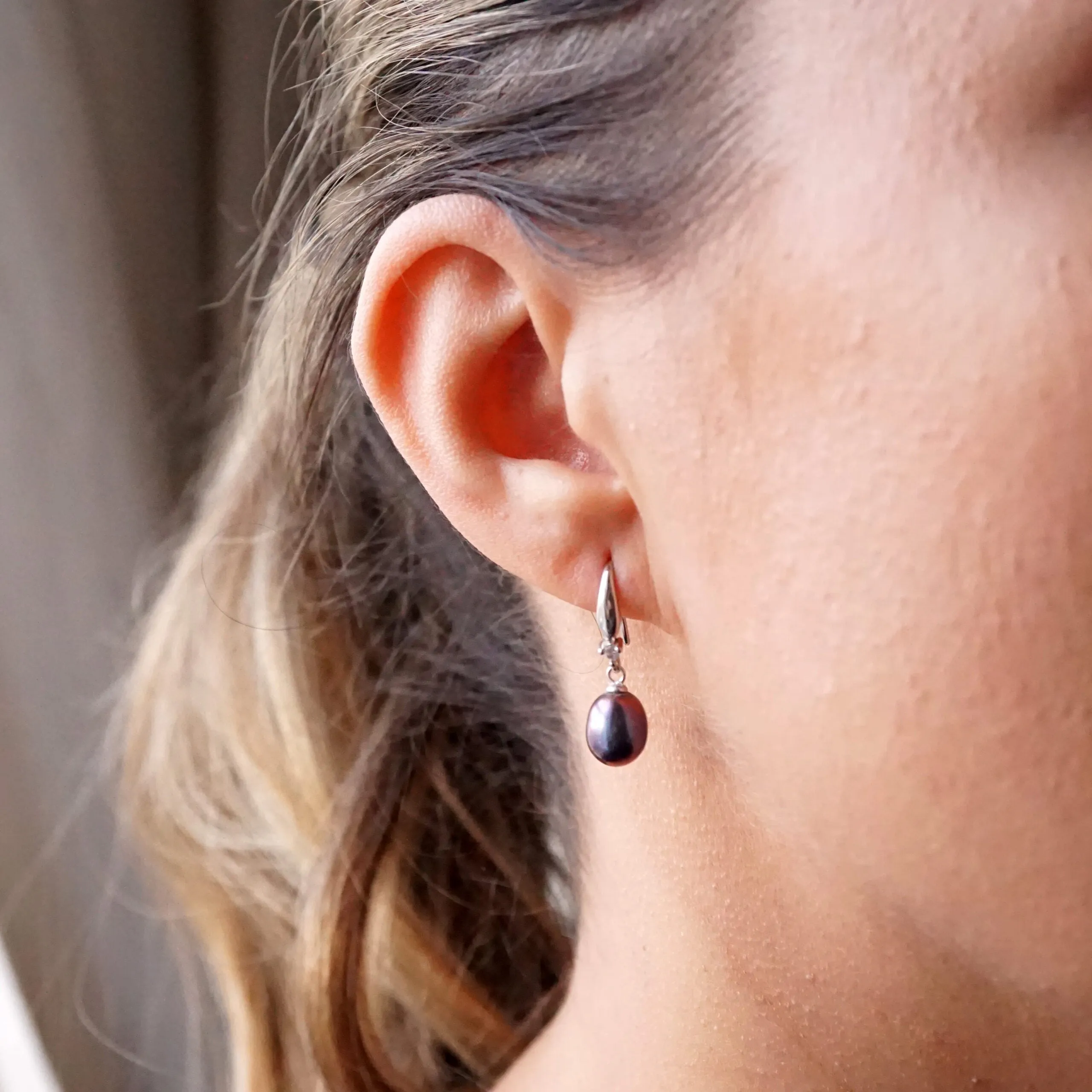 Isla X - Real Silver Freshwater Pearl Drop Earrings