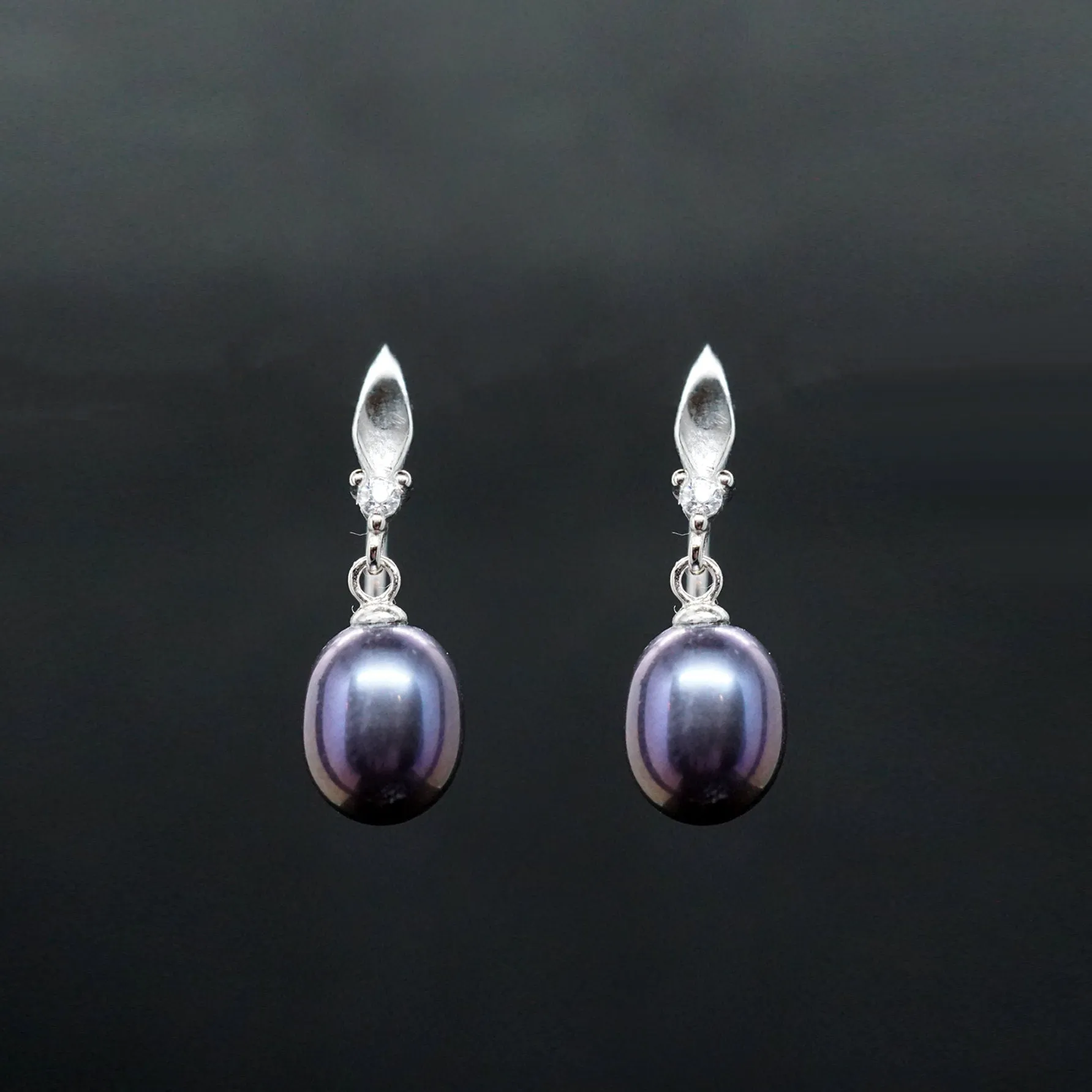 Isla X - Real Silver Freshwater Pearl Drop Earrings