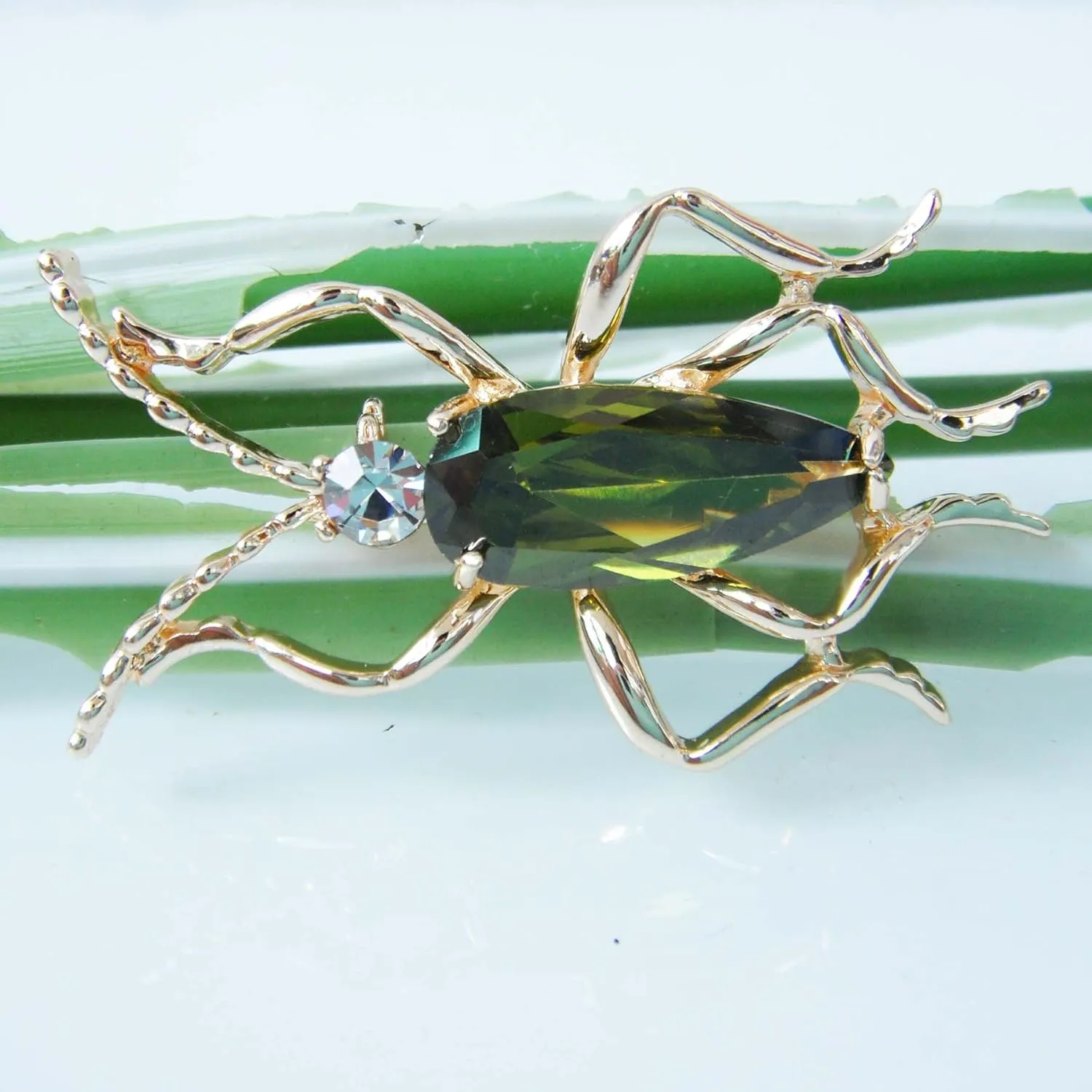 Navachi 18k Gold Plated Copper Cubic Zirconia Zircon Bug Brooches Pins