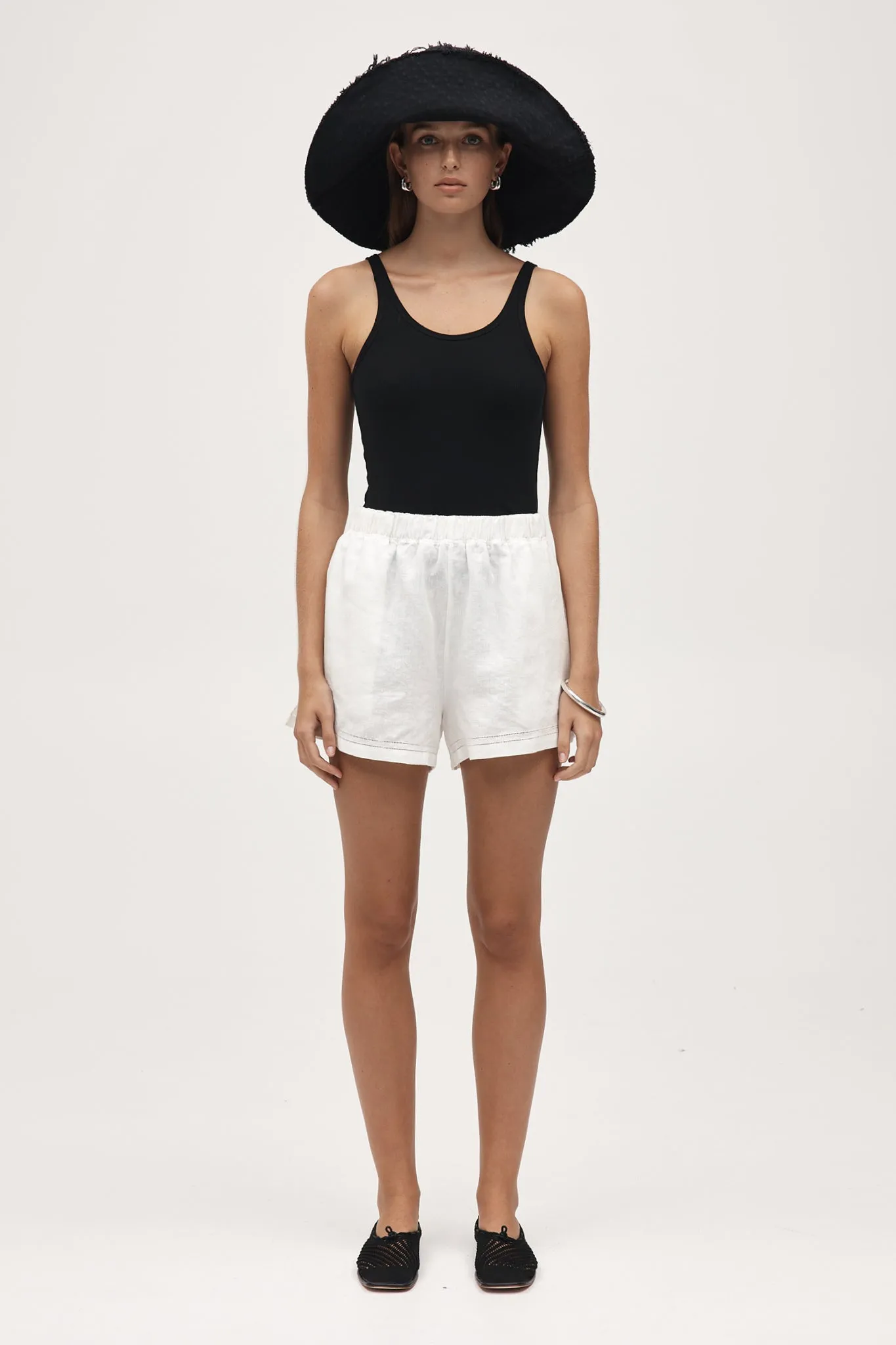 Oma Hat Black | Black
